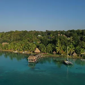 Cayuco Maya Cenote Azul
